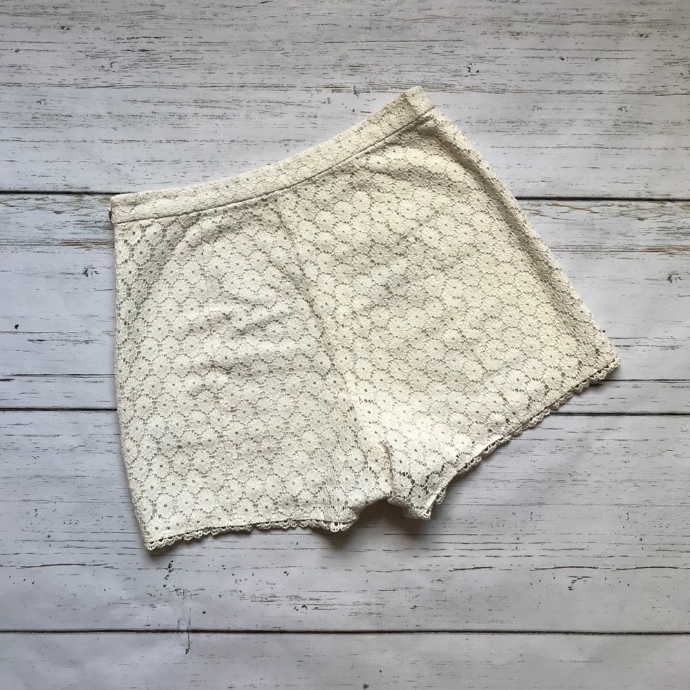 Urban Outfitters Kimchi Blue Lace Shorts - Picture 2 of 3